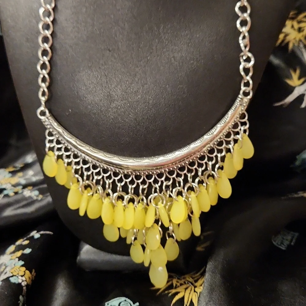 Paparazzi Rio Rainfall Yellow Necklace